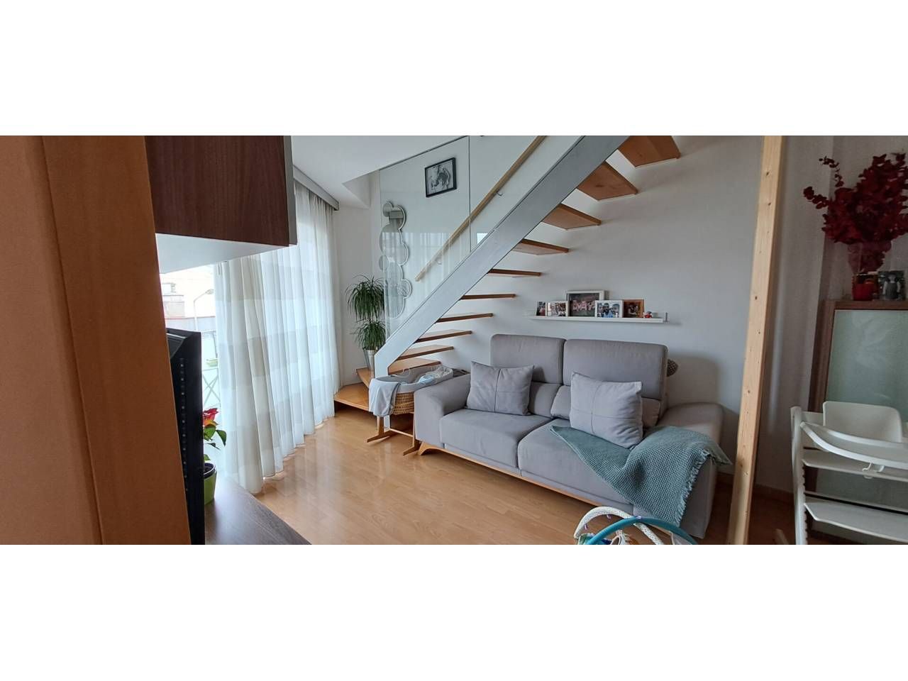 Sala d'estar de Dúplex en venda en Rubí amb Aire condicionat, Calefacció i Parquet