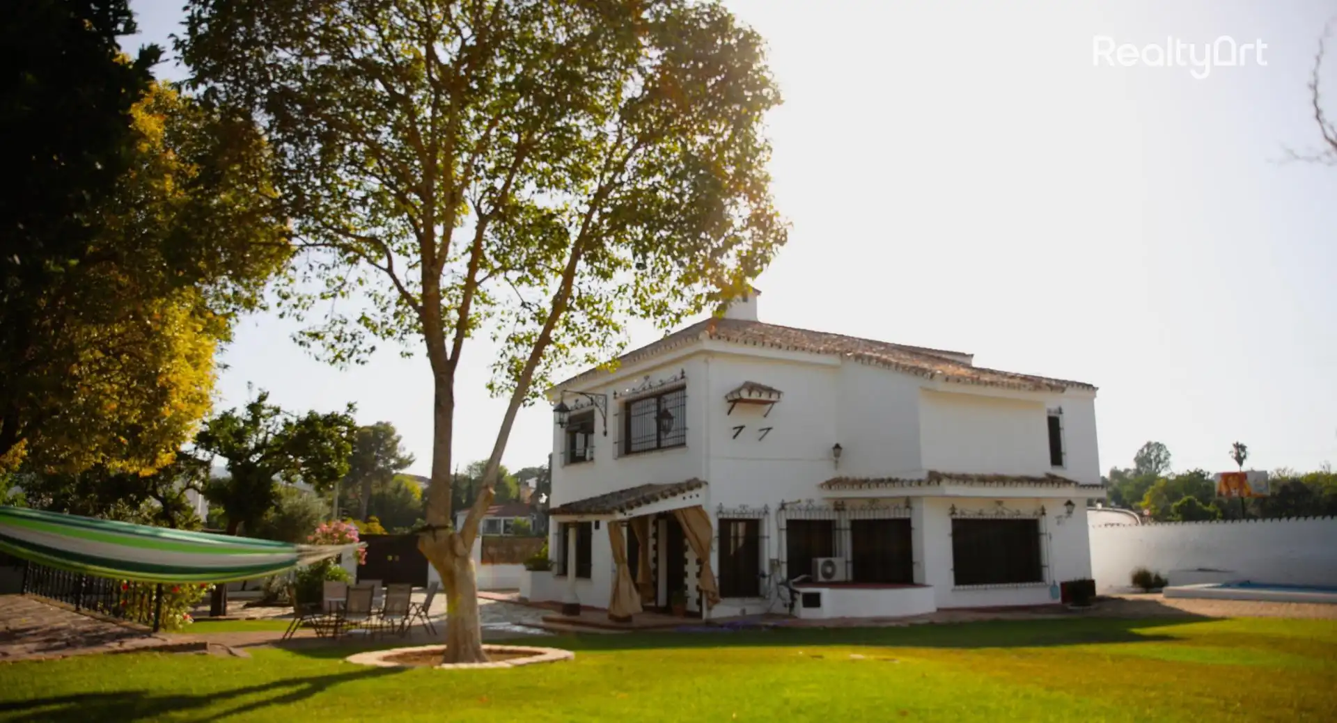 Vista exterior de Casa o xalet en venda en El Castillo de las Guardas amb Aire condicionat, Calefacció i Jardí privat