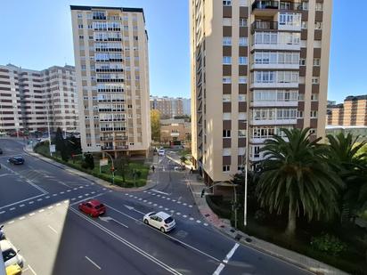 Vista exterior de Pis en venda en A Coruña Capital  amb Parquet