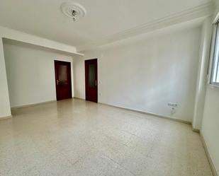 Living room of Flat for sale in Lora del Río  with Air Conditioner and Terrace