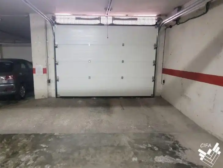 Einzelparkplatz zur Miete in Calle de Joanot Martorell, imagen 5