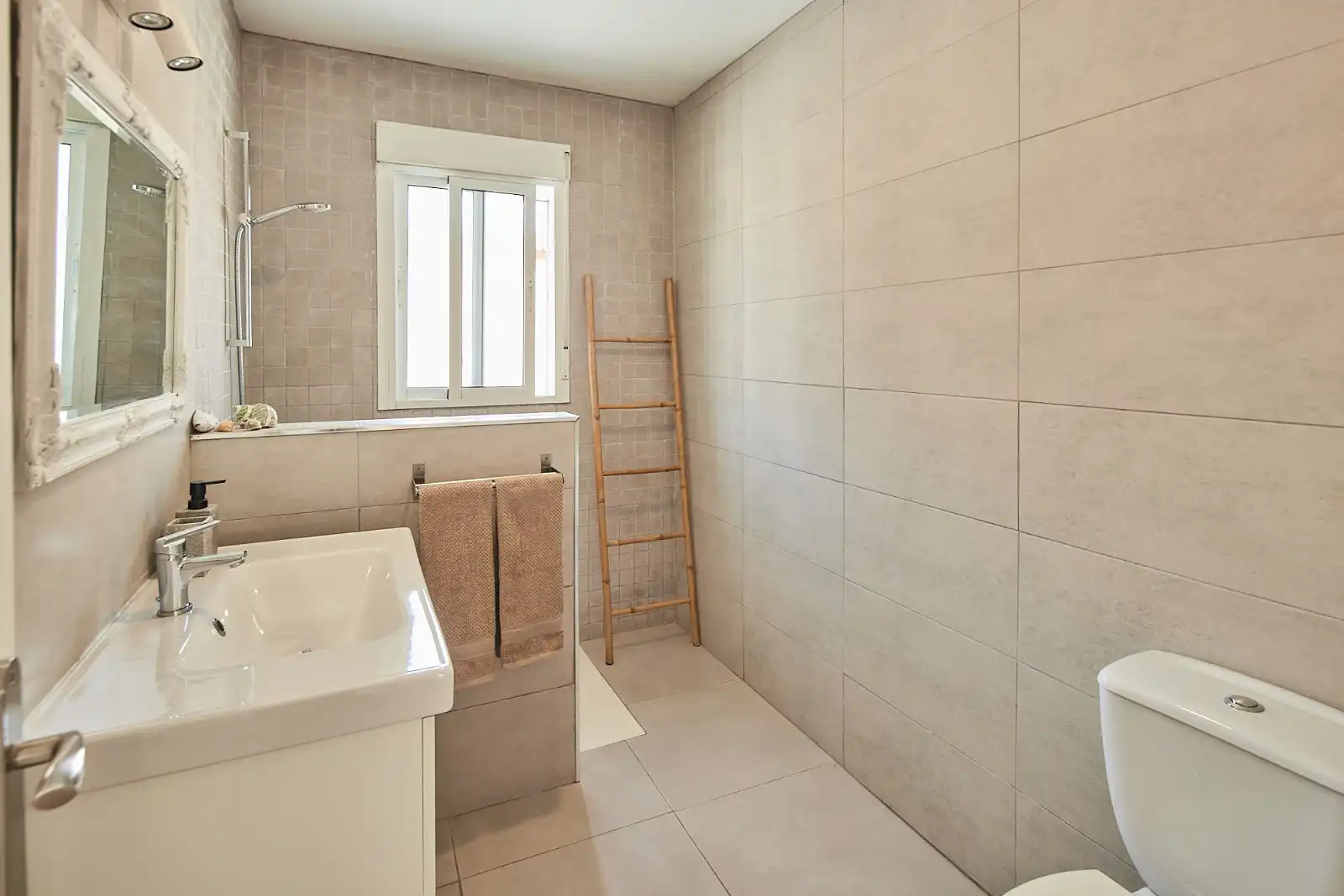 Chalet con piscina en venta en Los Franceses – La Vega, imagen 4