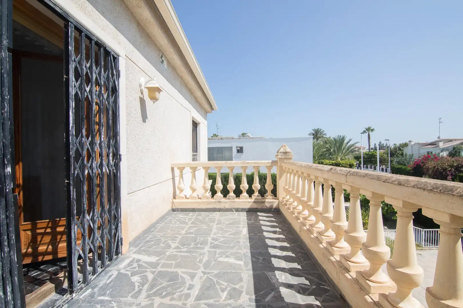 Terrassa de Casa o xalet en venda en Elche / Elx amb Jardí privat, Terrassa i Piscina