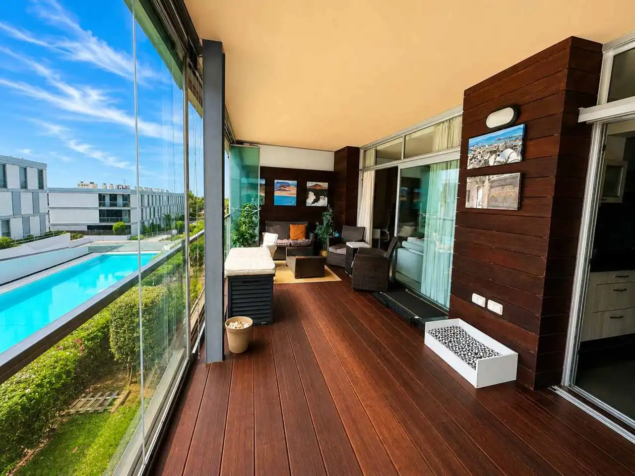 Terrasse von Wohnungen zum Verkauf in Manilva mit Klimaanlage, Heizung und Terrasse