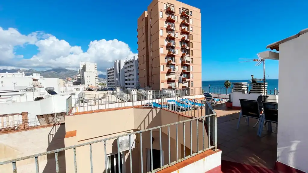 Exterior view of Attic for sale in Fuengirola  with Air Conditioner, Terrace and Oven
