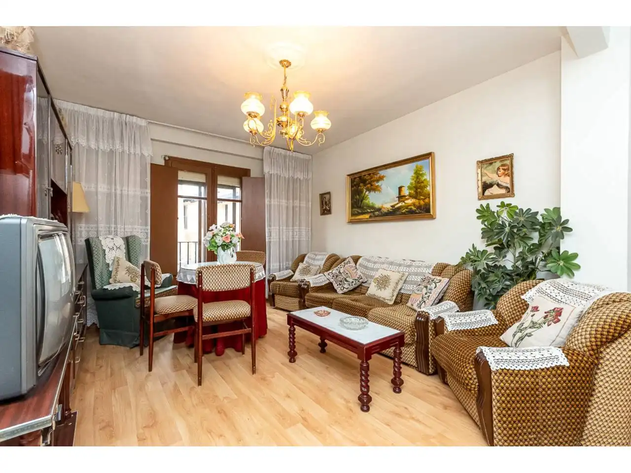 Living room of Flat for sale in Toro  with Heating and Parquet flooring