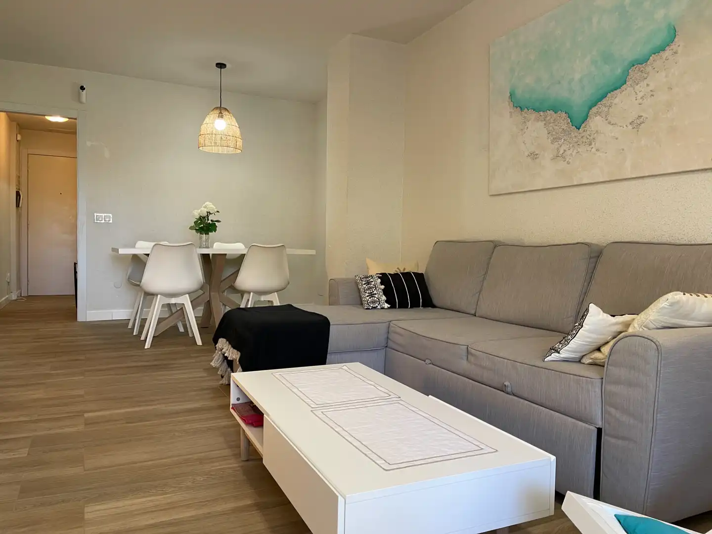 Wohnzimmer von Wohnungen zum Verkauf in Cambrils mit Terrasse, Abstellraum und Möbliert