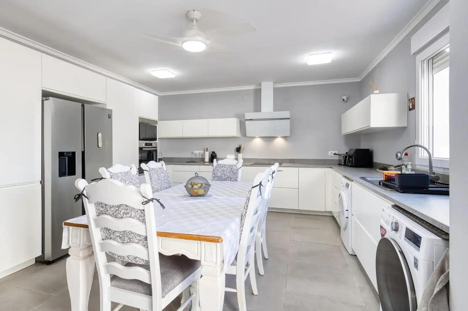 Cocina de Casa adosada en venta en Torre-Pacheco con Aire acondicionado, Calefacción y Jardín privado
