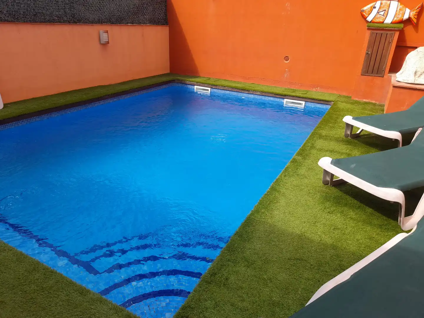 Adossat amb piscina en venda a Carrer Maresme, imagen 4