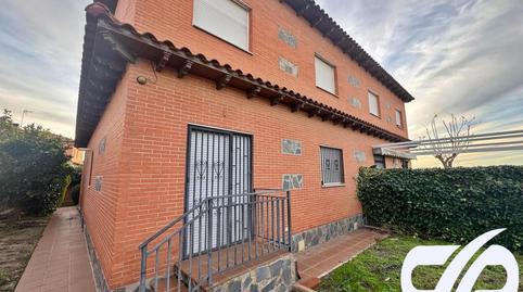 Foto 3 de Casa adosada en venta en 11 de Marzo, Carranque, Toledo