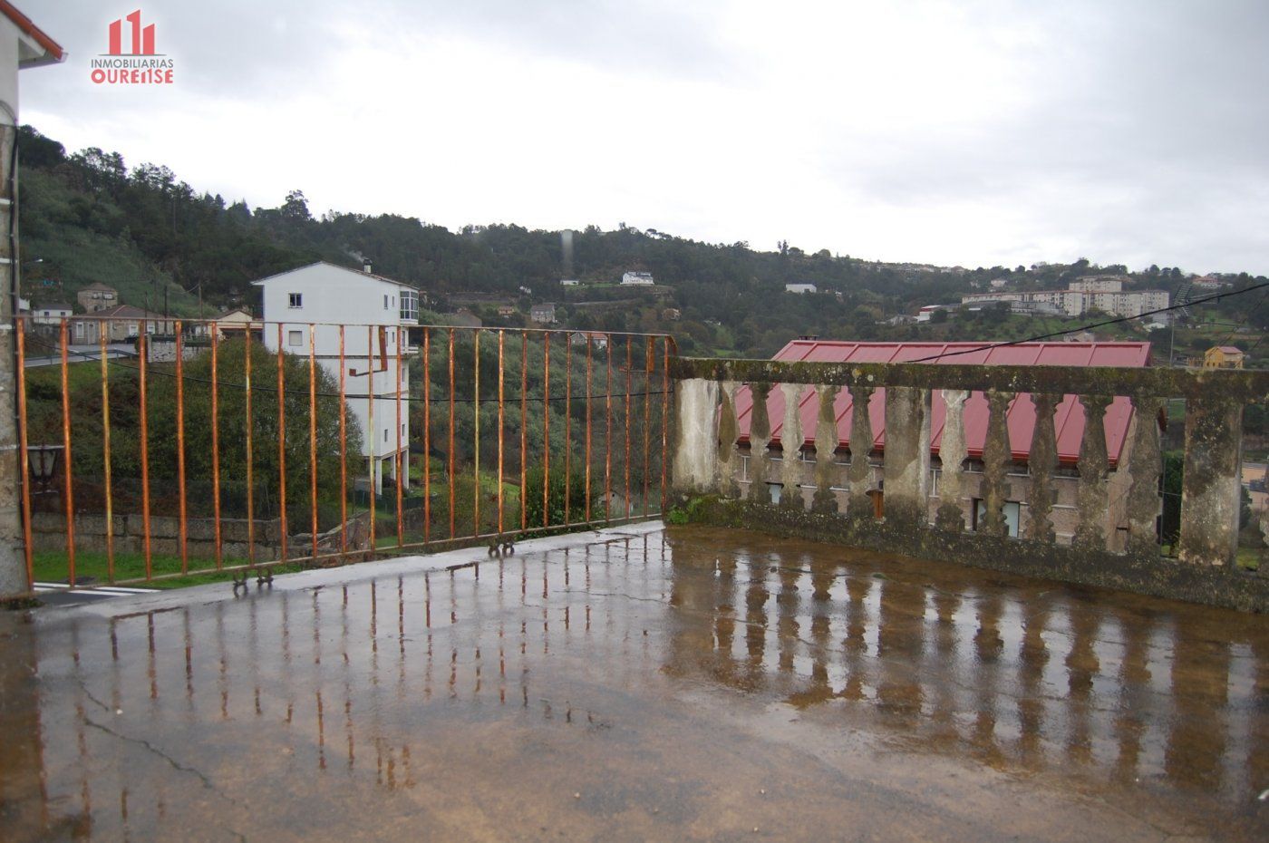 Vista exterior de Casa o xalet en venda en Ourense Capital  amb Terrassa