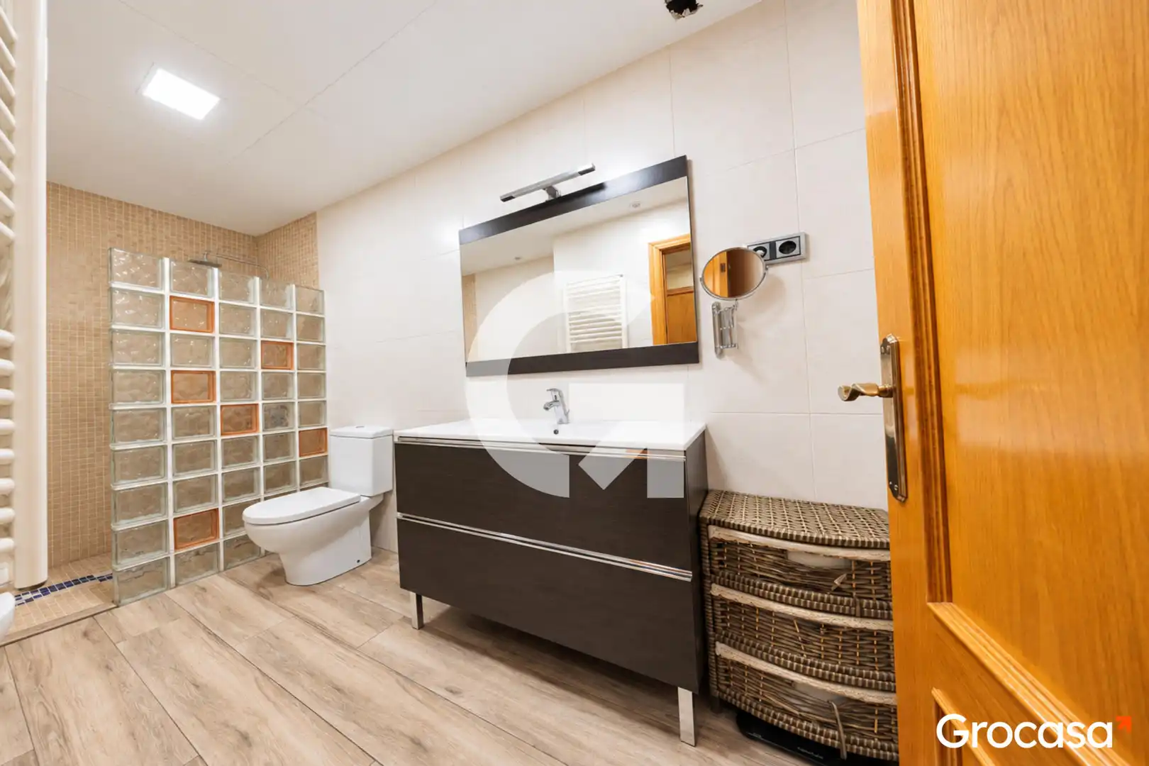 Badezimmer von Einfamilien-Reihenhaus zum Verkauf in Nord-oest