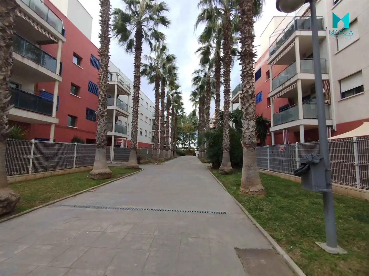 Vista exterior de Pis en venda en Riba-roja de Túria amb Terrassa