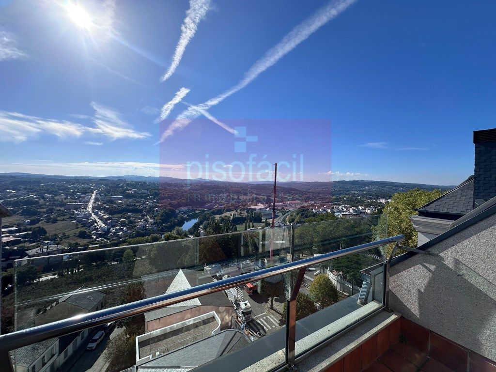 Vista exterior de Dúplex en venda en Lugo Capital