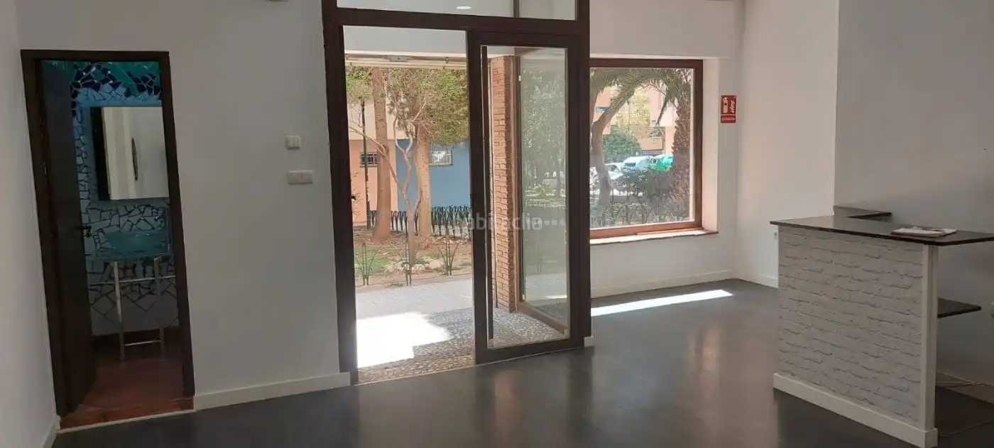 Local comercial en venda a Calle Poeta José Ortiz Rodríguez 4, imagen 2