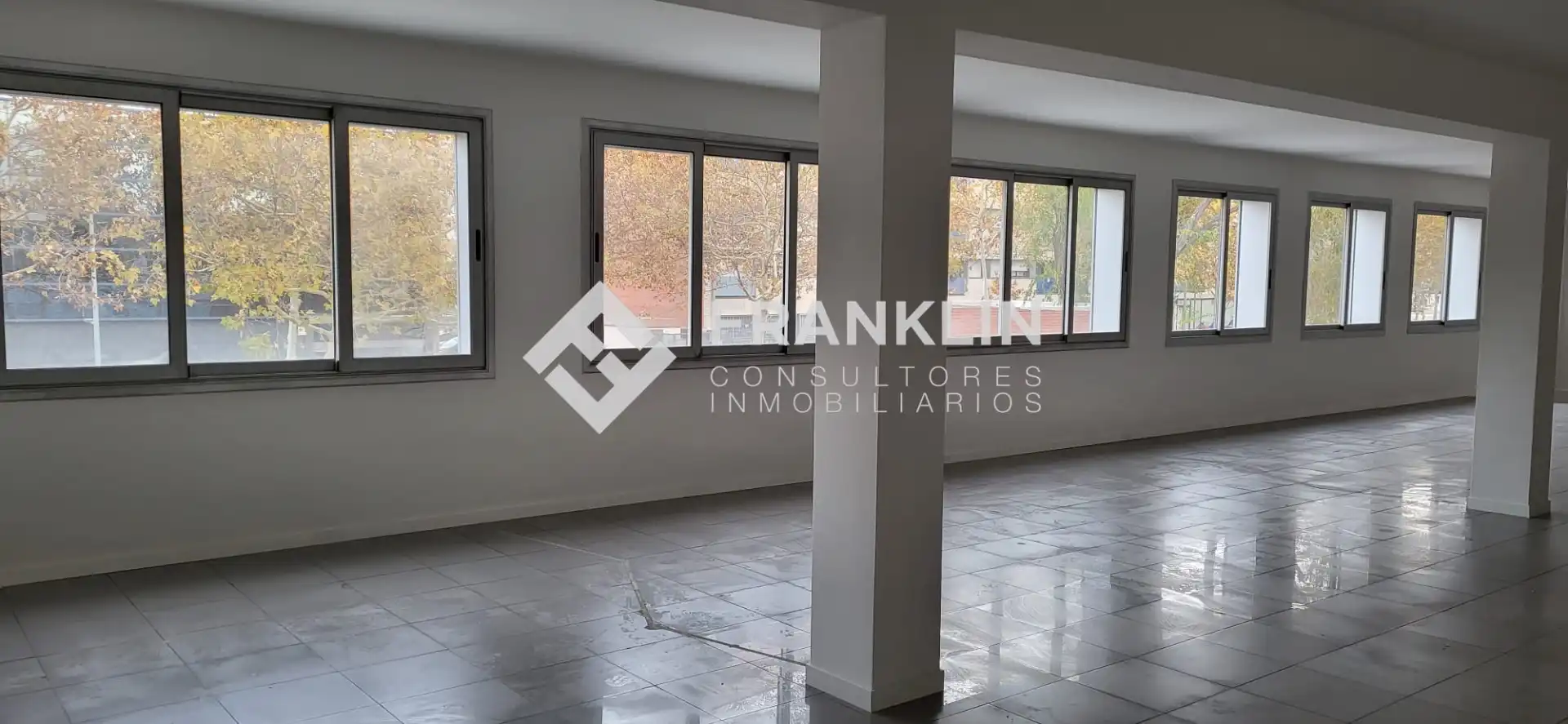 Fabrikhallen zur Miete in Barberà del Vallès