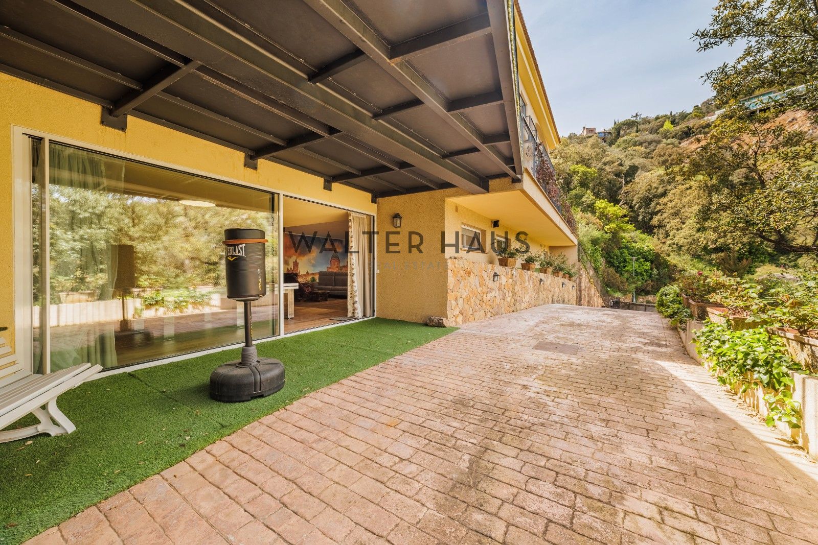 Vista exterior de Casa o xalet en venda en Castell d'Aro, Platja d'Aro i s'Agaró amb Aire condicionat, Calefacció i Jardí privat