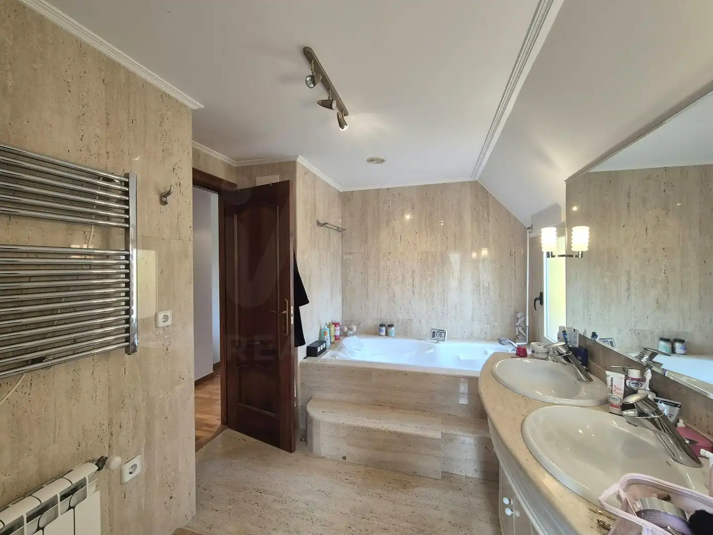Bathroom of Flat for rent in Saladar