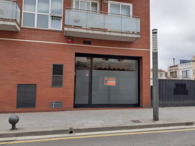 Local comercial en Alquiler en Carrer Santiago Rusiñol, 71 en Centre