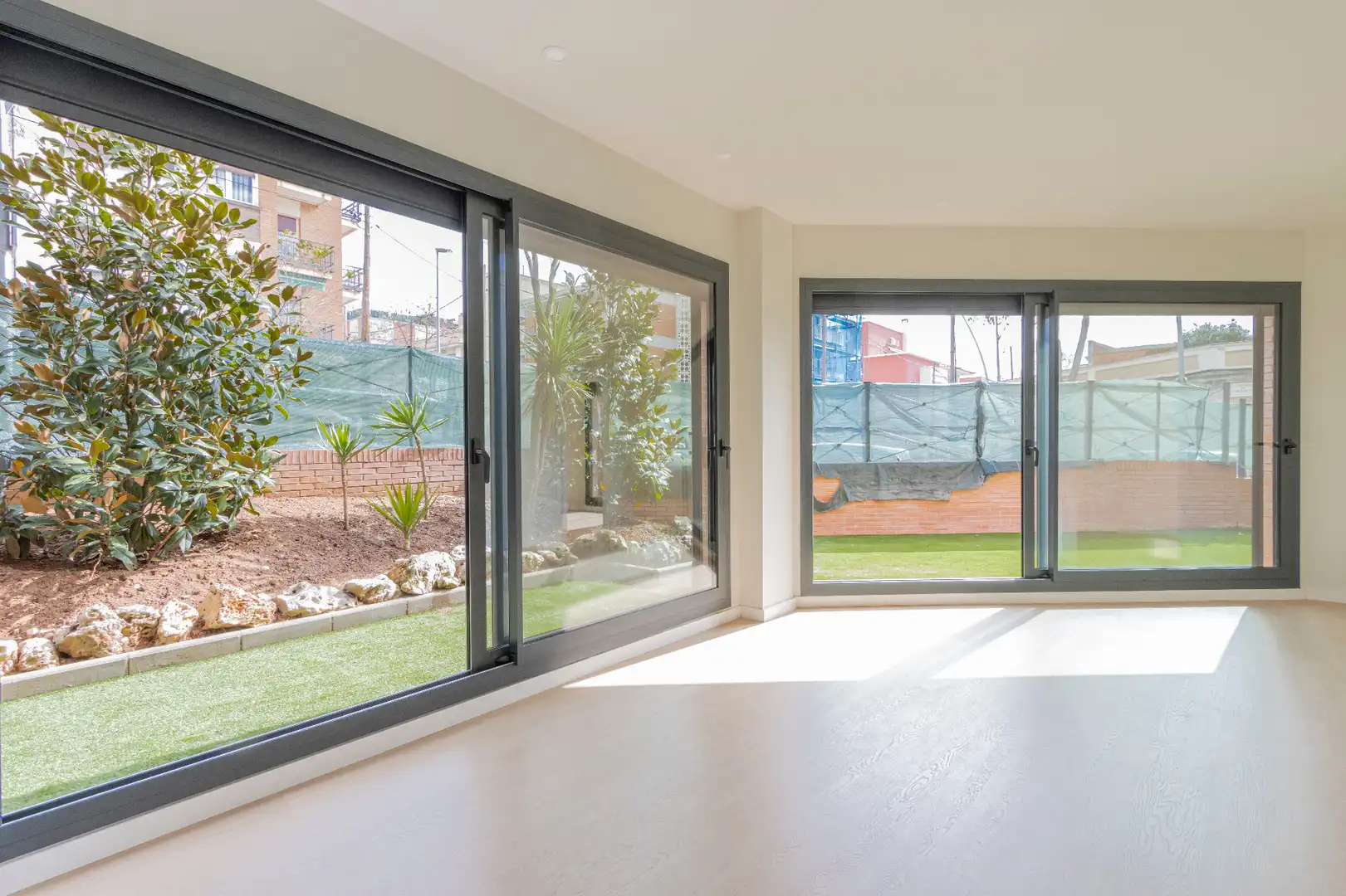 Habitación de Piso en venta en Barcelona con Aire acondicionado, Calefacción y Jardín privado