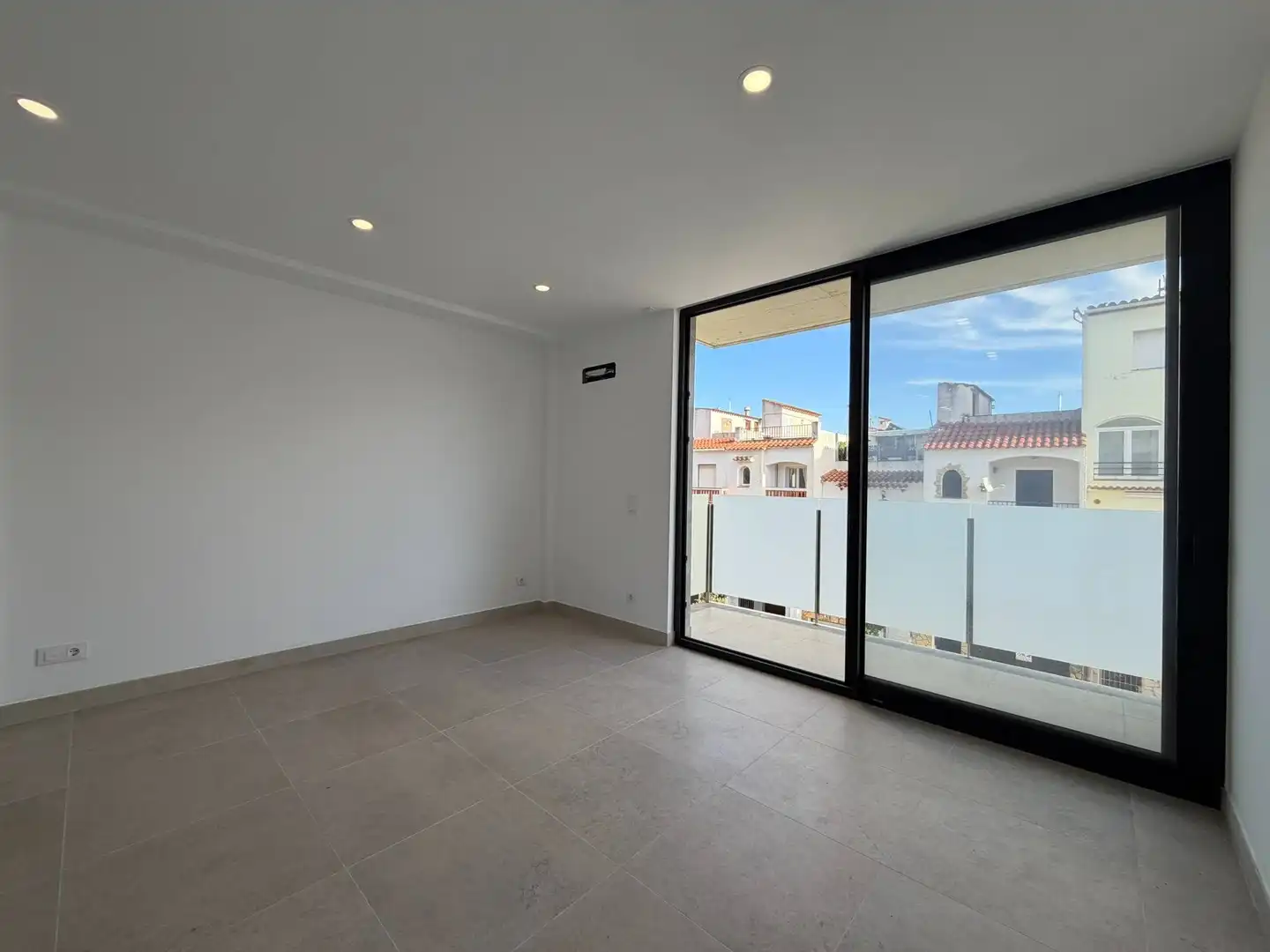 Casa bifamiliare in vendita a Carrer de Port Moxo, imagen 12