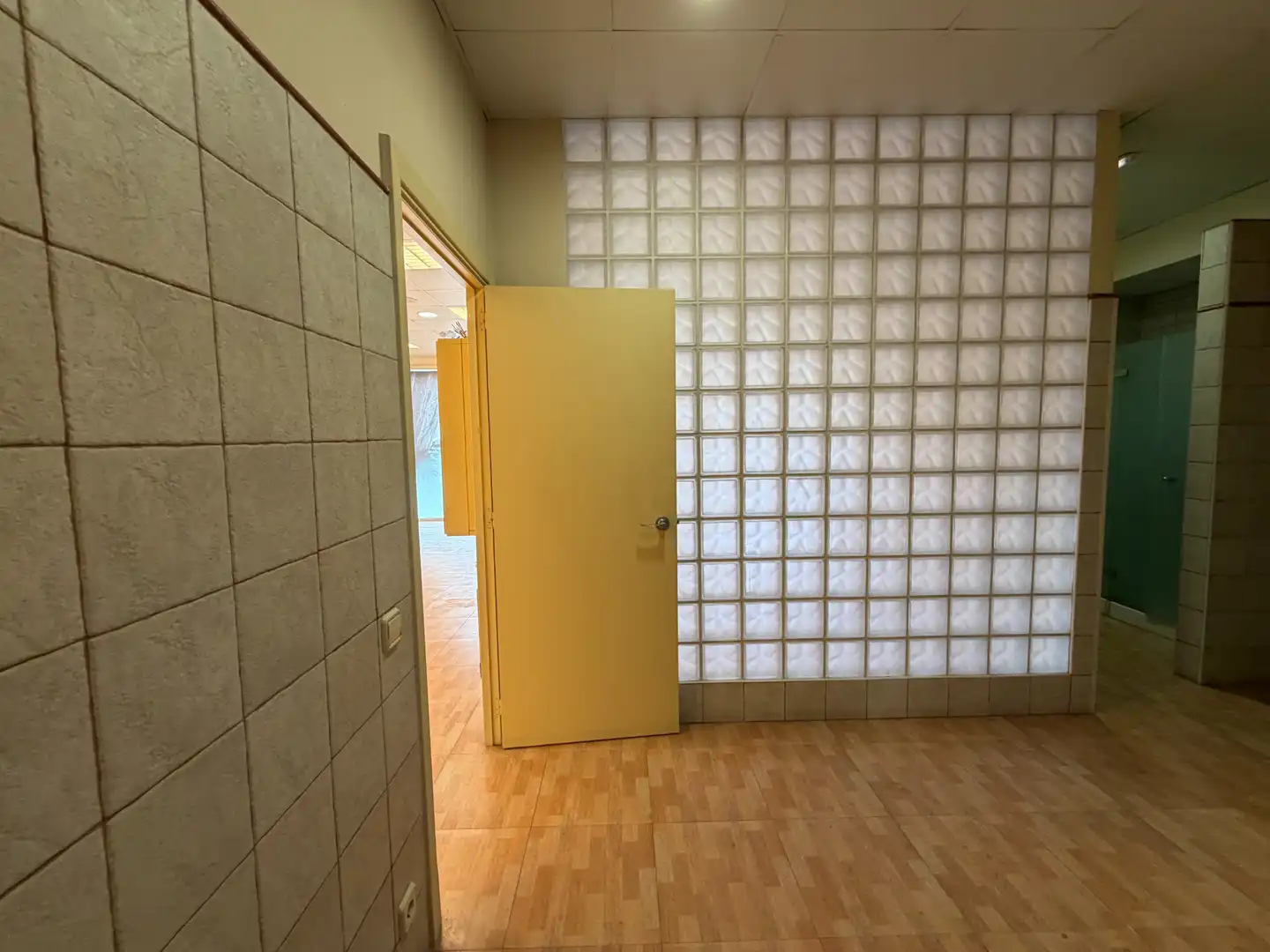 Local de alquiler en Granollers con Aire acondicionado y Alarma