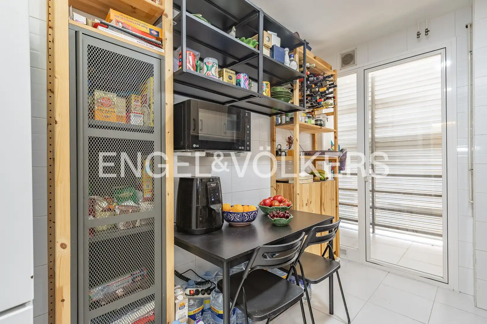 Kitchen of Attic for sale in Sant Cugat del Vallès  with Heating, Parquet flooring and Swimming Pool