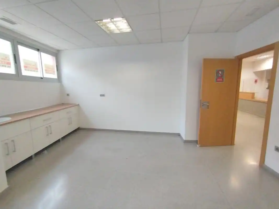 Local comercial en venda a Calle de Felisa Gale, imagen 10