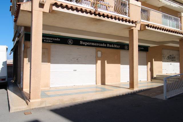 Local comercial en Alquiler en Carrer de I'Ametller, 59 en La Huerta