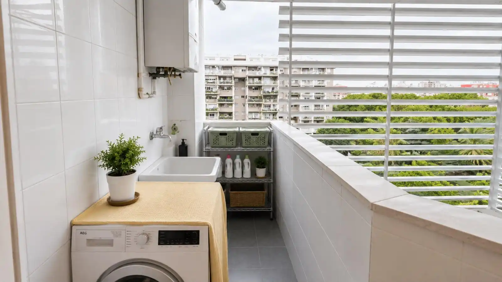 Balcony of Flat for sale in Valencia  with Air Conditioner, Heating and Private garden