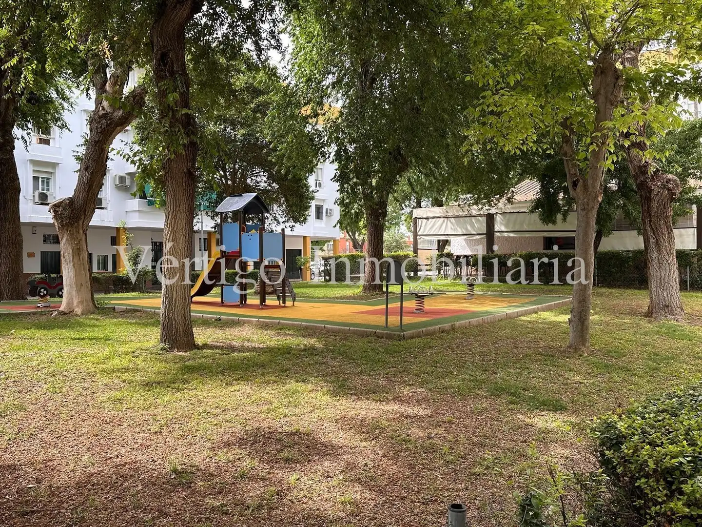Flat for sale in Urbanizacion Parque Giralda, 1, La Hacienda - Nueva Andalucía