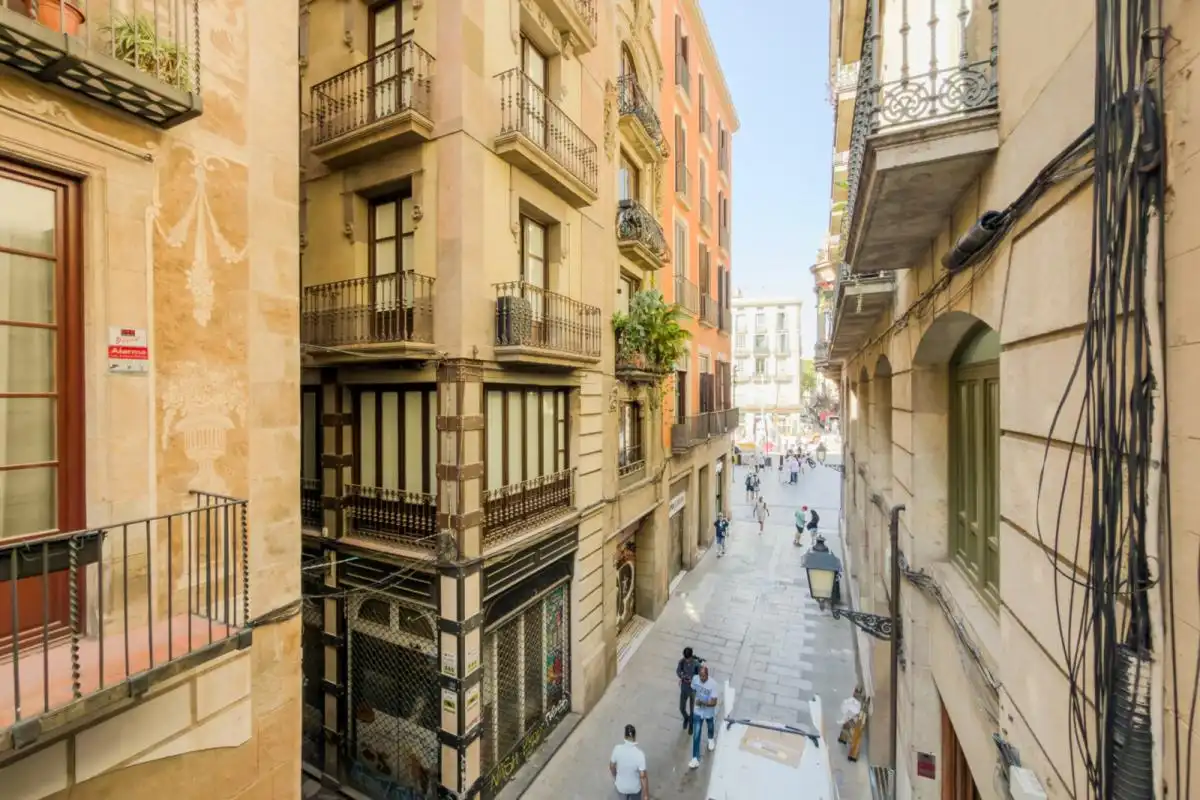 Außenansicht von Wohnung zur Miete in Barcelona mit Klimaanlage, Möbliert und Ofen