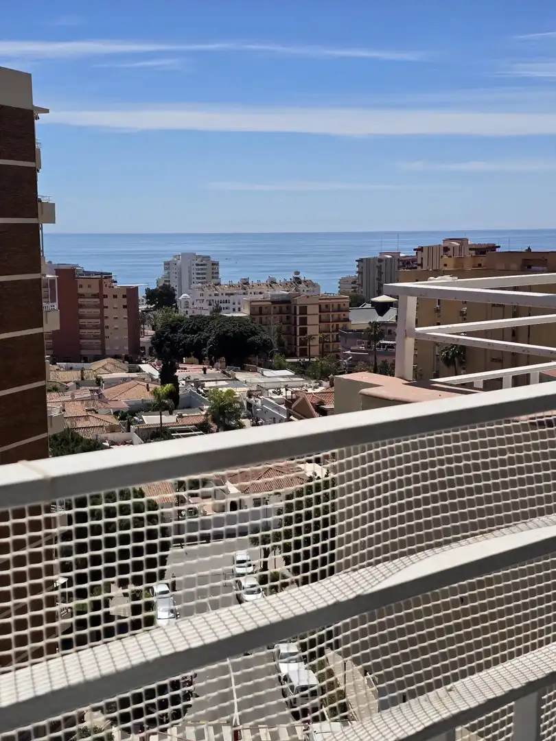 Außenansicht von Wohnung zum Verkauf in Benalmádena mit Privatgarten, Möbliert und Gemeinschaftspool