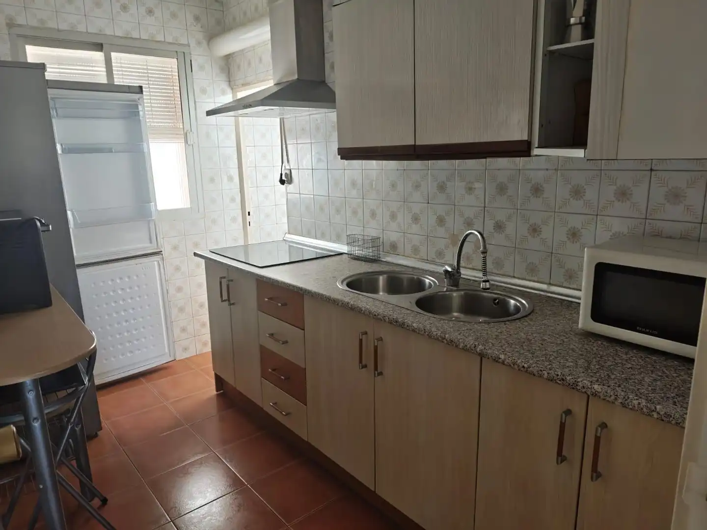 Cocina de Piso en venta en Granada con Balcón
