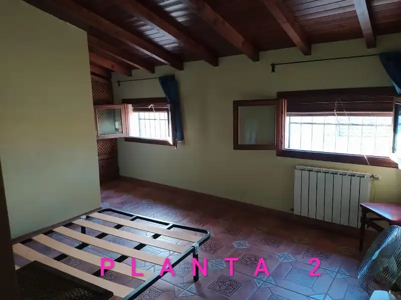 Einfamilien-Reihenhaus zum Verkauf in Villa del Campo mit Privatgarten und Möbliert