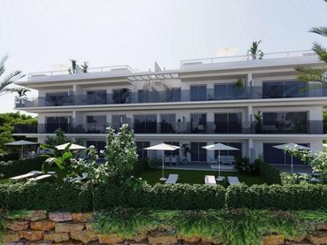 Appartement compact avec piscine à vendre à Golf Bahía