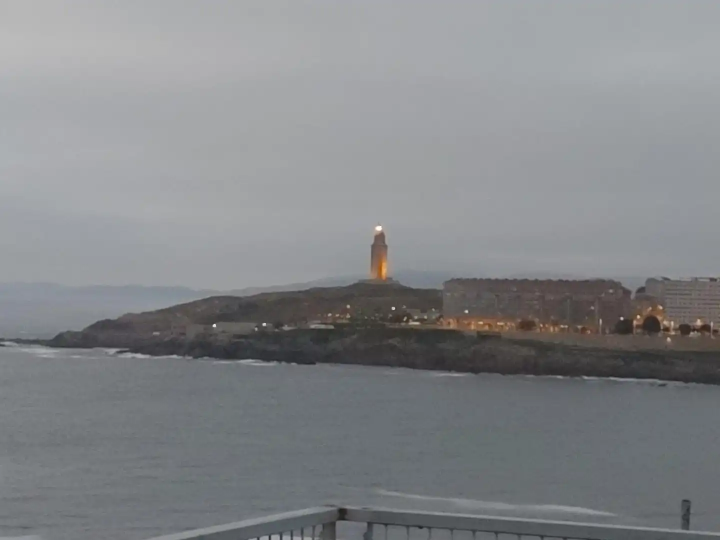 Außenansicht von Dachboden zum Verkauf in A Coruña Capital  mit Heizung und Terrasse