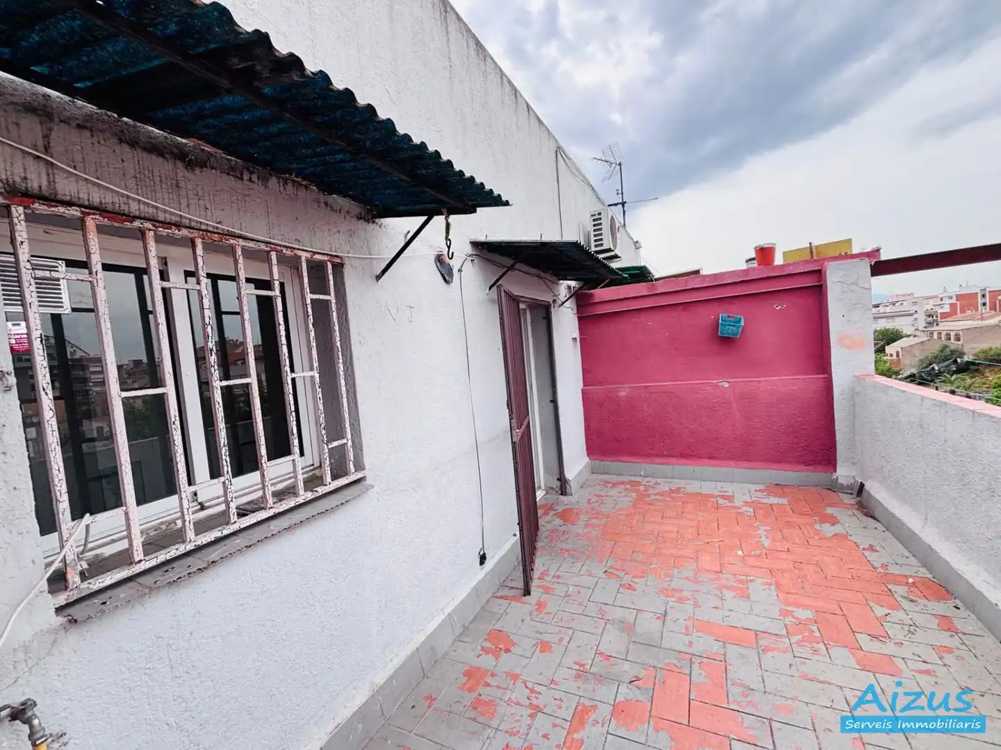 Exterior view of Attic for sale in Ripollet  with Terrace
