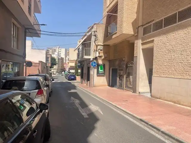 Vista exterior de Garaje de alquiler en Santa Pola
