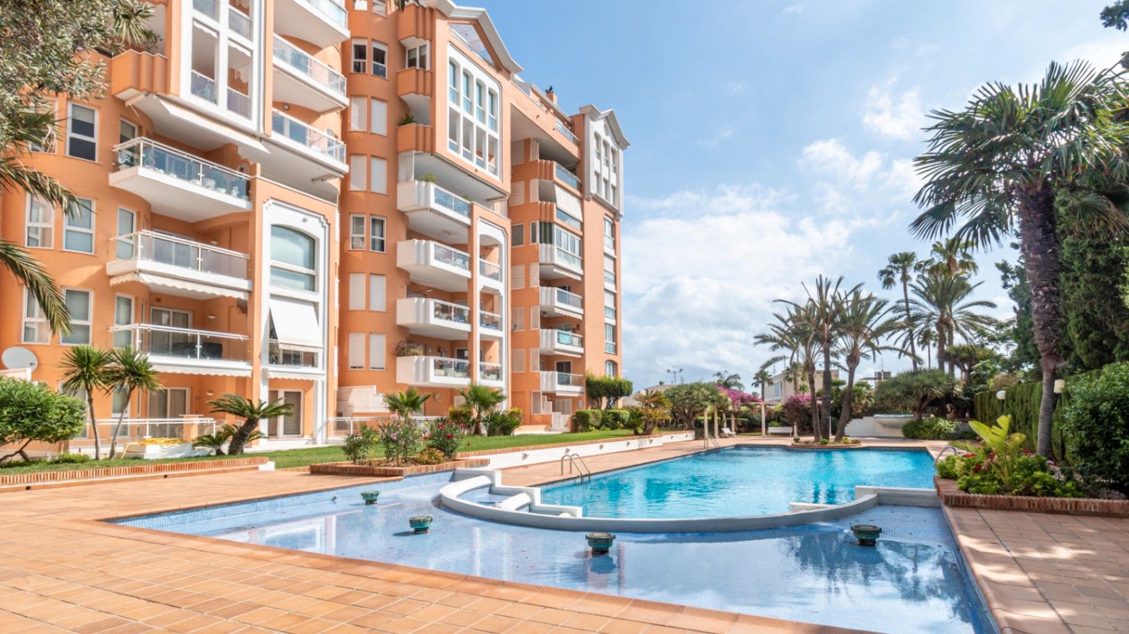 Exterior view of Apartment for sale in Dénia  with Air Conditioner, Heating and Private garden
