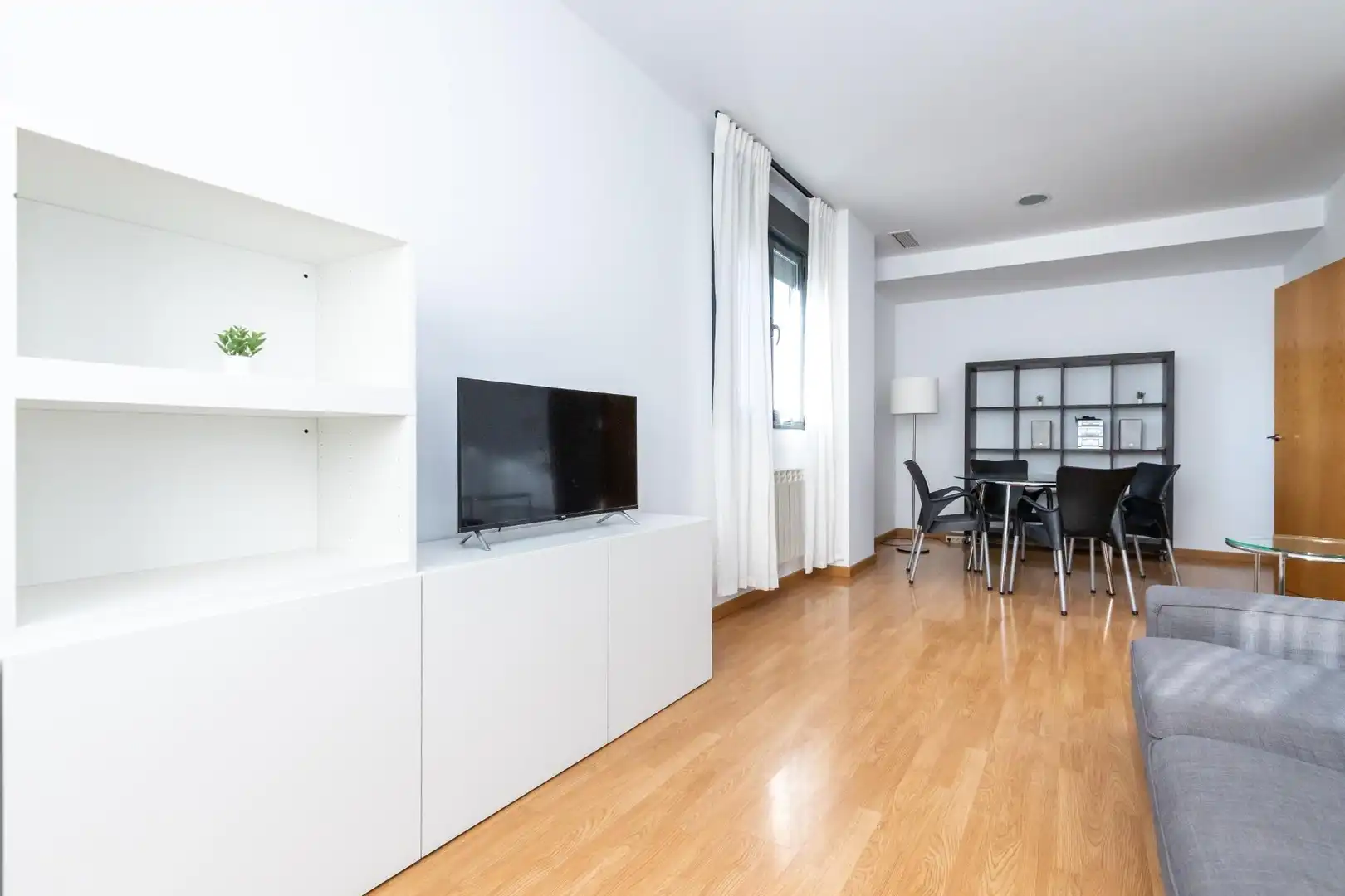 Flat for rent in Calle PDTA MANUEL SANTAELLA PER, Cervantes