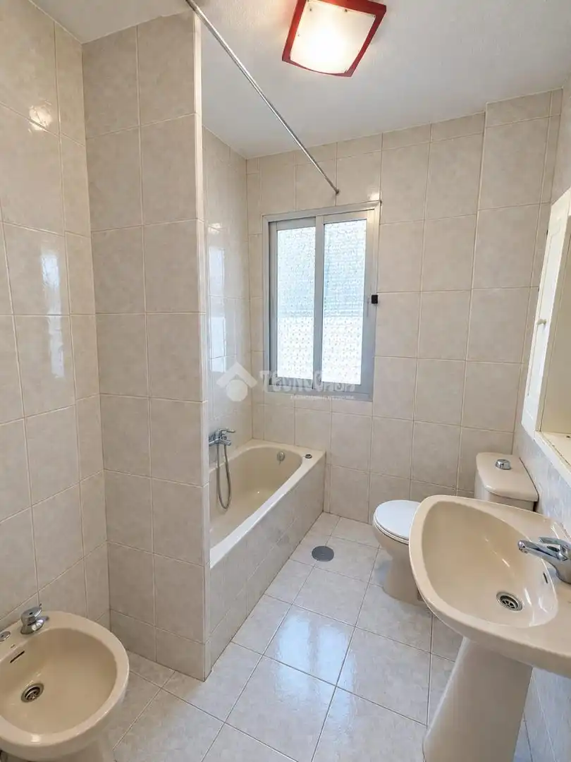 Bathroom of Flat for sale in Villayuventus - Renfe