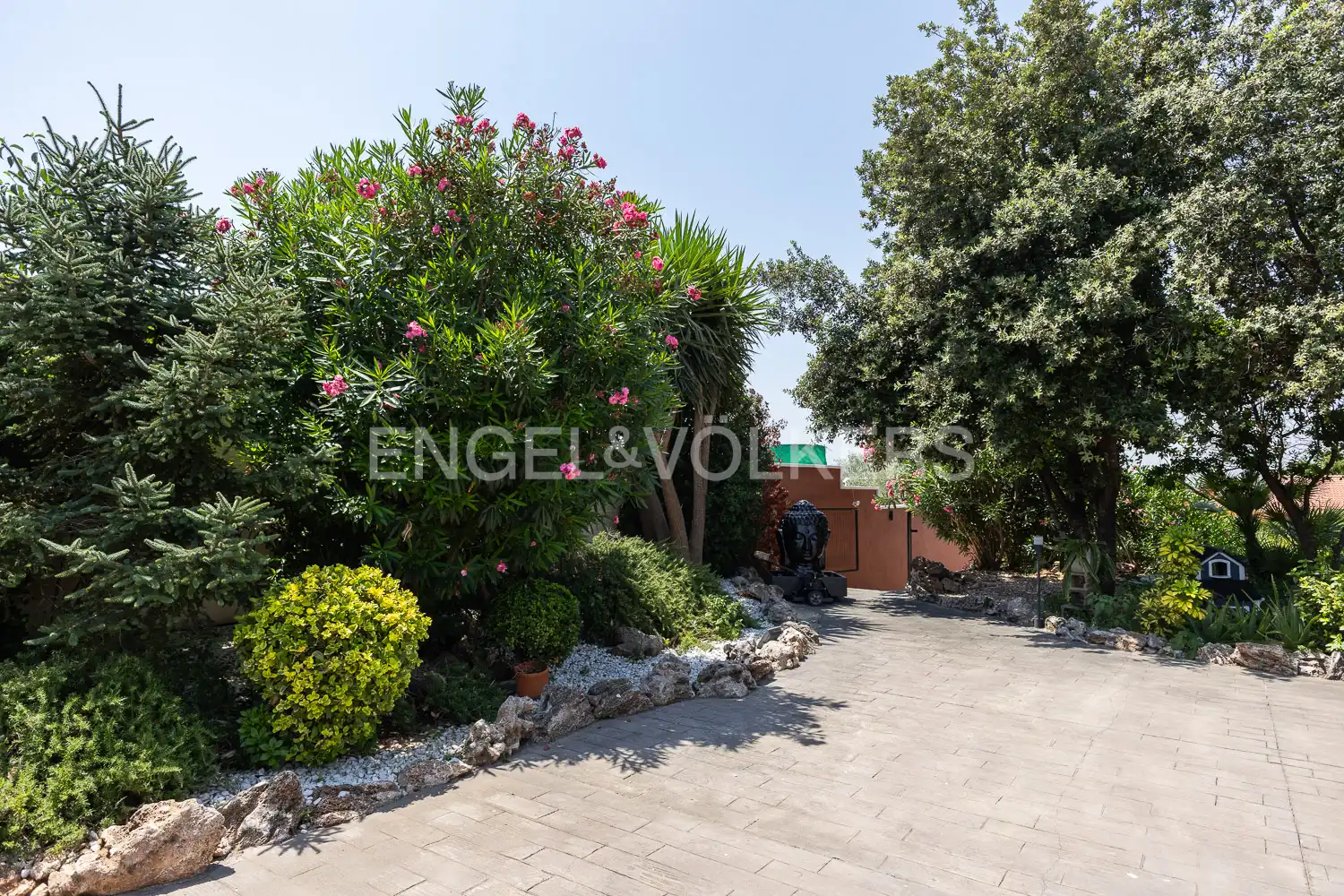 Vista exterior de Casa o xalet en venda en Torrent amb Calefacció, Jardí privat i Terrassa