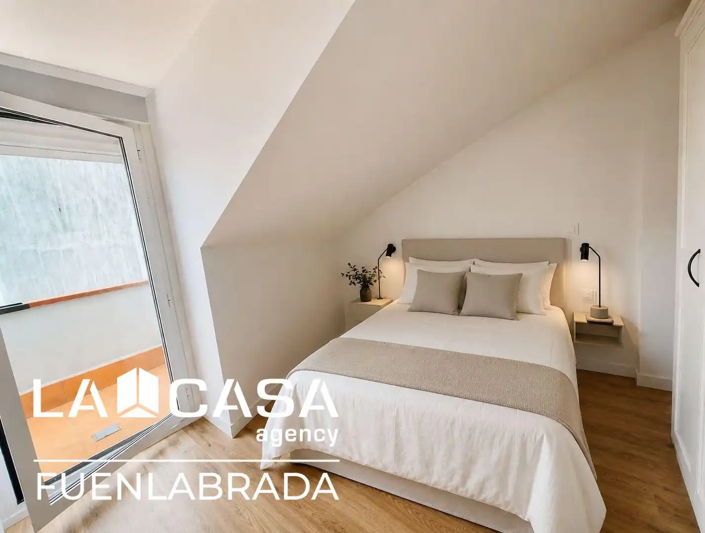 Habitación de Ático en venta en Fuenlabrada con Aire acondicionado y Terraza