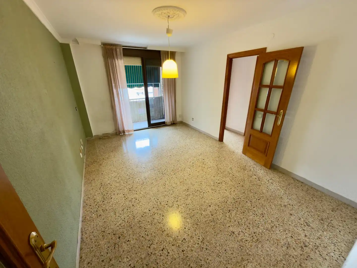 Sala de estar de Piso en venta en Sant Boi de Llobregat con Balcón