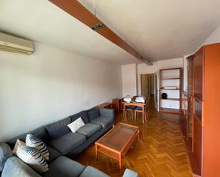 Living room of Flat for sale in  Barcelona Capital  with Air Conditioner, Heating and Parquet flooring