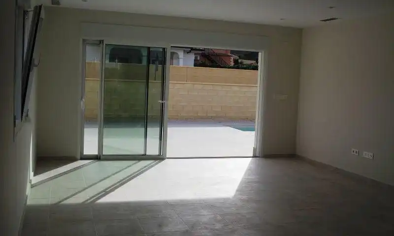 Piscina de Casa o chalet en venta en Monóvar  / Monòver con Aire acondicionado, Jardín privado y Terraza