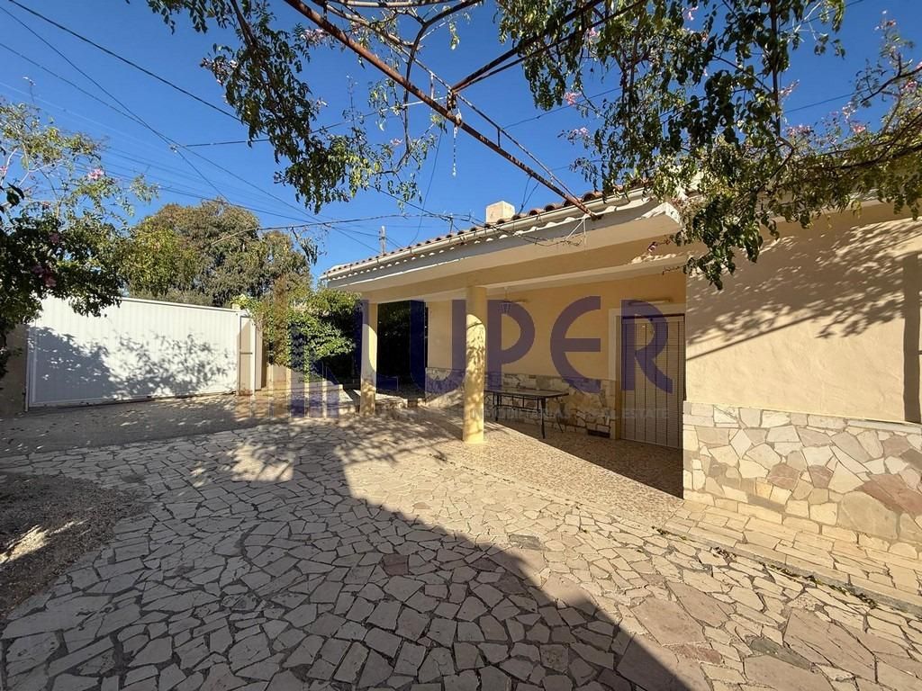 Vista exterior de Casa o xalet en venda en Alicante / Alacant amb Traster i Piscina