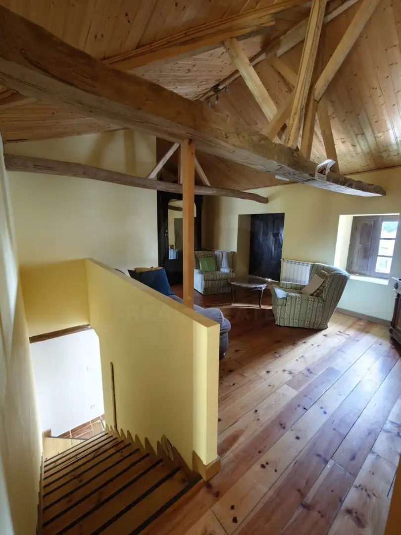 Sala d'estar de Finca rústica en venda en Matadeón de los Oteros amb Calefacció