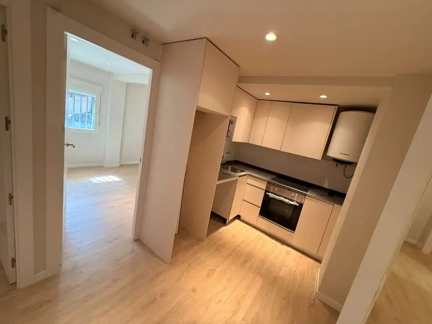 Cocina de Piso de alquiler en Móstoles con Balcón